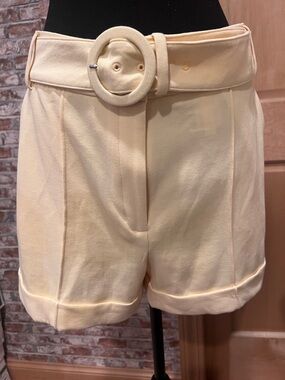 Express Women’s Yellow Belted Shorts Cuffed Hems & Pockets Sz 10 Summer Preppy